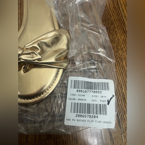 J.Crew NWOT Bow flip-flops in sun-kissed gold - Picture 9 of 9